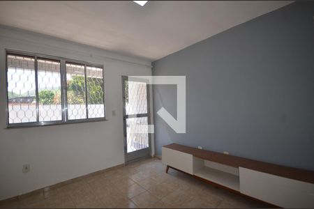 Sala de apartamento para alugar com 2 quartos, 55m² em Praça Seca, Rio de Janeiro