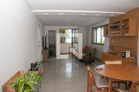 Sala de apartamento à venda com 3 quartos, 147m² em Serra, Belo Horizonte