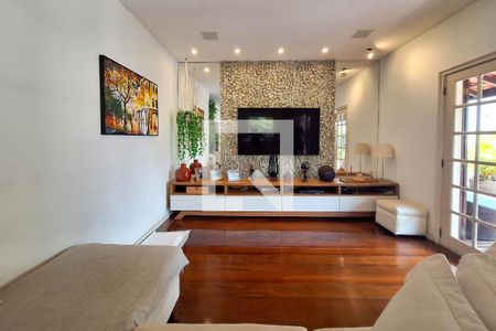 Sala 1 de casa à venda com 4 quartos, 420m² em São Francisco, Niterói