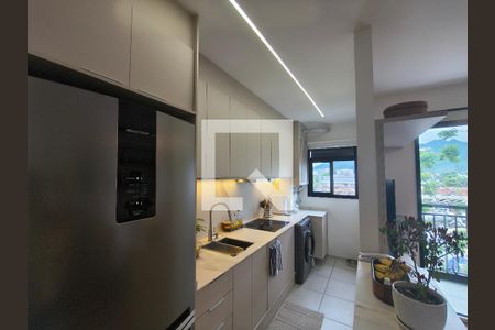 Cozinha e Área de Serviço de apartamento à venda com 2 quartos, 43m² em Barra Olímpica, Rio de Janeiro