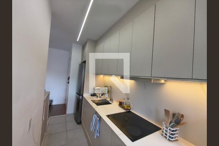 Cozinha de apartamento à venda com 2 quartos, 43m² em Barra Olímpica, Rio de Janeiro