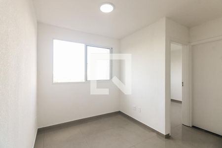 Sala  de apartamento para alugar com 2 quartos, 42m² em Penha de França, São Paulo
