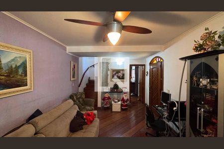 Casa à venda com 3 quartos, 144m² em Parque Fongaro, São Paulo