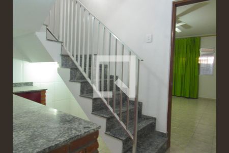 Casa à venda com 4 quartos, 320m² em Km 18, Osasco