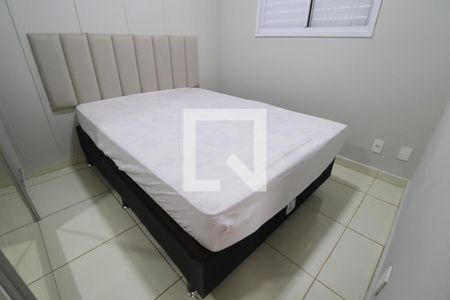 Quarto 1 de apartamento para alugar com 2 quartos, 53m² em Laranjeiras, Uberlândia