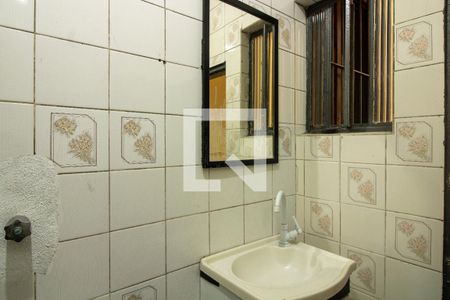 Banheiro de casa para alugar com 1 quarto, 24m² em Artur Alvim, São Paulo