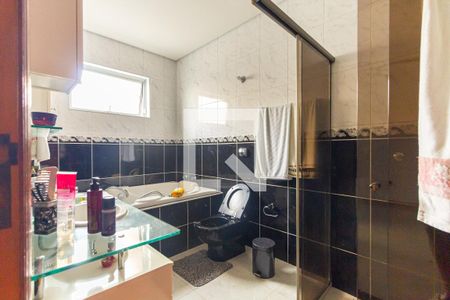 Banheiro da Suíte 1 de casa à venda com 3 quartos, 300m² em Vila Aricanduva, São Paulo