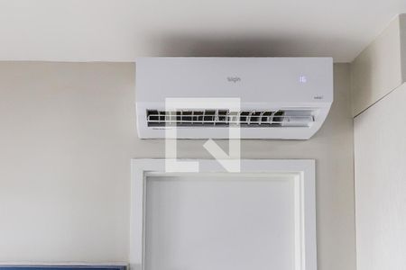 Sala / Cozinha de apartamento para alugar com 1 quarto, 28m² em Butantã, São Paulo