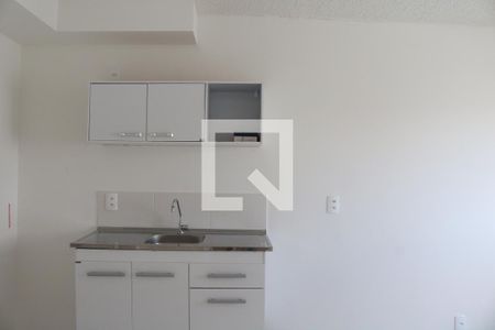 Sala e Cozinha Integrada de apartamento para alugar com 1 quarto, 25m² em Parque Industrial Tomas Edson, São Paulo