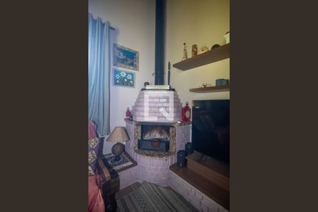 Casa à venda com 3 quartos, 300m² em Restinga, Porto Alegre