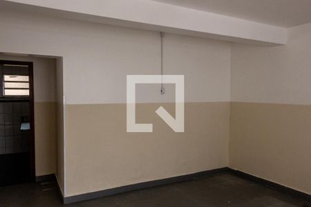 Sala 2 de casa para alugar com 8 quartos, 1000m² em Jardim Shangrilá (zona Sul), São Paulo