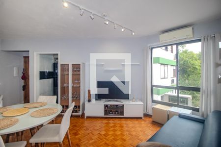 Sala de apartamento à venda com 2 quartos, 60m² em Nonoai, Porto Alegre