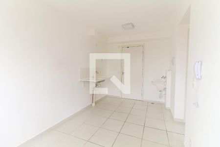 Sala/Cozinha de apartamento para alugar com 2 quartos, 32m² em Jardim Soares, São Paulo