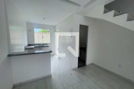 Sala de casa para alugar com 2 quartos, 150m² em Parque Equitativa, Duque de Caxias
