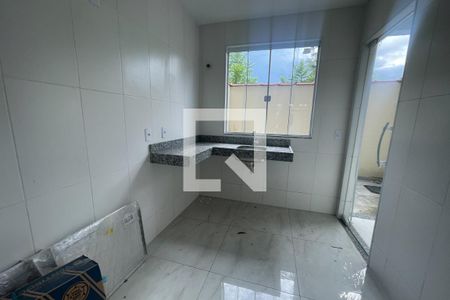 Sala de casa para alugar com 2 quartos, 150m² em Parque Equitativa, Duque de Caxias