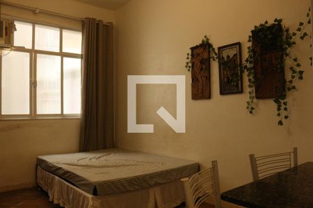 Quarto de apartamento à venda com 1 quarto, 20m² em Copacabana, Rio de Janeiro