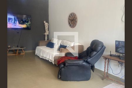 Sala de casa para alugar com 5 quartos, 360m² em Jardim Mar e Ceu, Guarujá