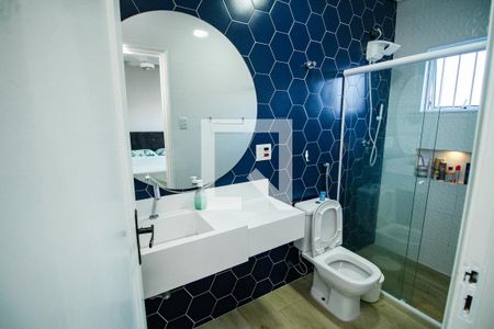 Banheiro da Suíte 1 de casa para alugar com 5 quartos, 624m² em Balneario Flórida, Praia Grande