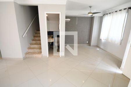 Sala de casa de condomínio à venda com 3 quartos, 80m² em Parque Imperador, Campinas