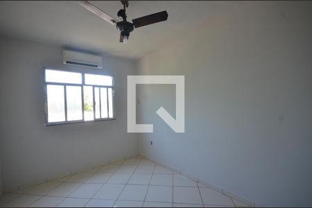 Quarto 1 Suite de casa de condomínio para alugar com 3 quartos, 140m² em Bento Ribeiro, Rio de Janeiro