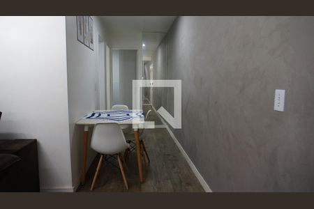 Corredor da sala jantar de apartamento para alugar com 2 quartos, 57m² em Jardim Presidente Dutra, Guarulhos