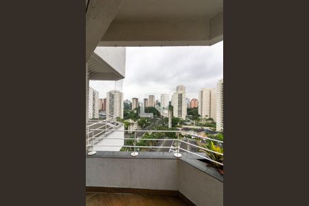 Varanda Sala de apartamento à venda com 3 quartos, 142m² em Vila Sofia, São Paulo