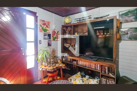 Casa para alugar com 5 quartos, 1800m² em Chapéu do Sol, Porto Alegre