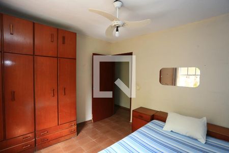 quarto 1 de casa à venda com 3 quartos, 350m² em Jardim Monte Kemel, São Paulo