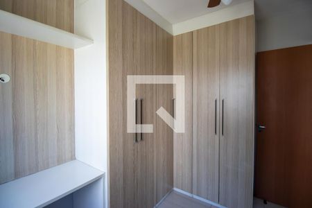 Quarto 2 de apartamento para alugar com 3 quartos, 57m² em Irajá, Rio de Janeiro