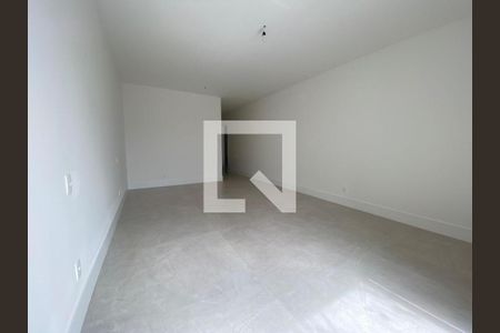 Casa à venda com 5 quartos, 440m² em Vargem Grande, Rio de Janeiro