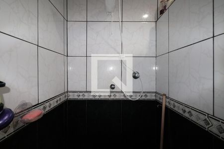 Banheiro de casa à venda com 3 quartos, 400m² em Vila Nogueira, Diadema