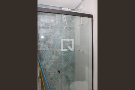 Banheiro de kitnet/studio para alugar com 1 quarto, 30m² em Pompeia, São Paulo