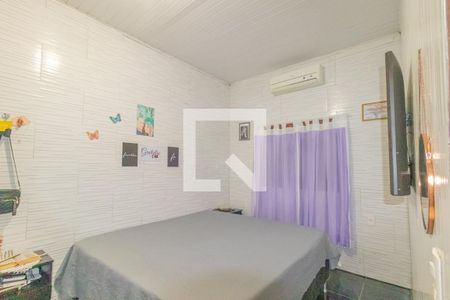 Casa à venda com 3 quartos, 200m² em Guajuviras, Canoas