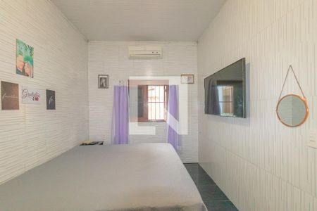Casa à venda com 3 quartos, 200m² em Guajuviras, Canoas