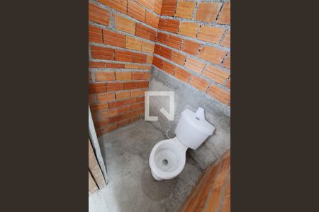 Banheiro 4 de casa à venda com 3 quartos, 70m² em Jardim Roberto, Osasco