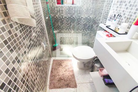 Banheiro de casa para alugar com 1 quarto, 30m² em Vila Chuca, São Paulo