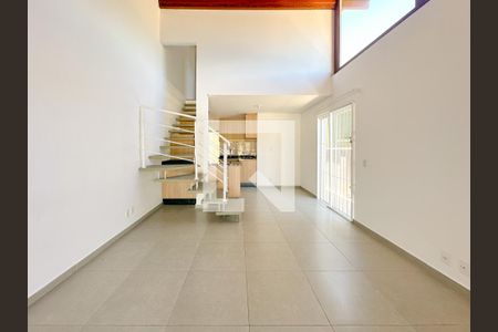 Sala de casa para alugar com 3 quartos, 91m² em Ingleses do Rio Vermelho, Florianópolis