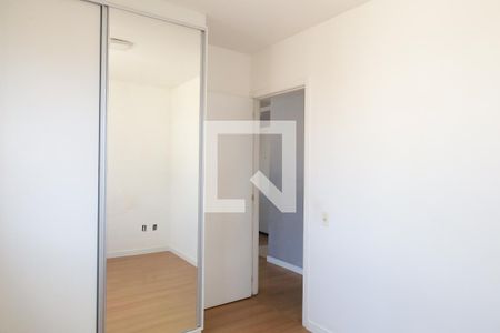 Quarto 1 de apartamento para alugar com 2 quartos, 32m² em Jardim Santa Teresinha, São Paulo