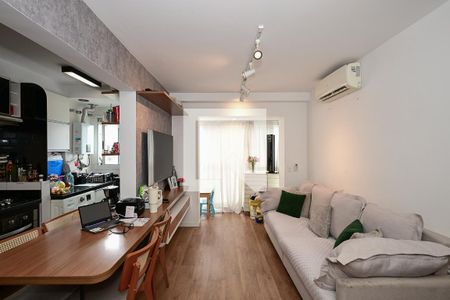 Sala de apartamento à venda com 2 quartos, 56m² em Vila Sonia do Taboao, Taboão da Serra