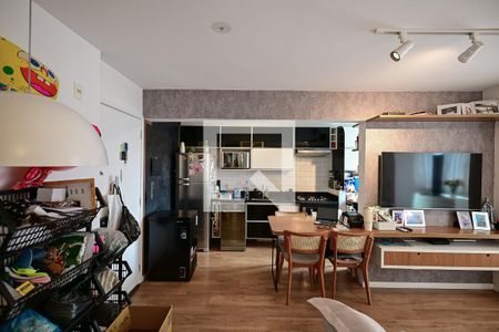 Sala de apartamento à venda com 2 quartos, 56m² em Vila Sonia do Taboao, Taboão da Serra