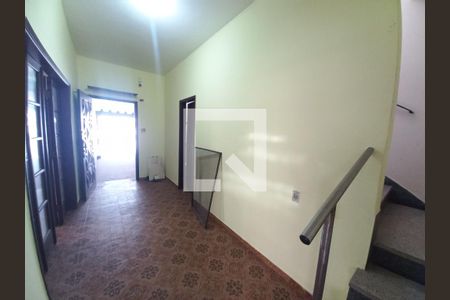 Hall de entrada de casa para alugar com 4 quartos, 420m² em Jardim Independencia, São Vicente