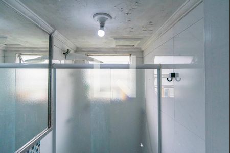 Banheiro  de apartamento à venda com 2 quartos, 50m² em Parque Sao Vicente, Santo André