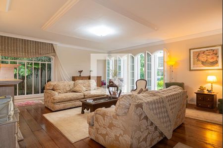 Sala de casa à venda com 4 quartos, 250m² em Jardim Luzitania, São Paulo