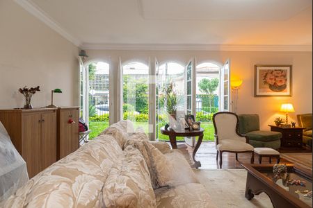 Sala de casa à venda com 4 quartos, 250m² em Jardim Luzitania, São Paulo