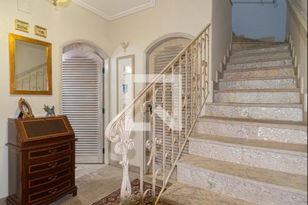 Sala - Hall de entrada da casa de casa à venda com 4 quartos, 250m² em Jardim Luzitania, São Paulo