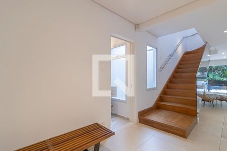 Entrada de casa para alugar com 3 quartos, 300m² em Indianópolis, São Paulo