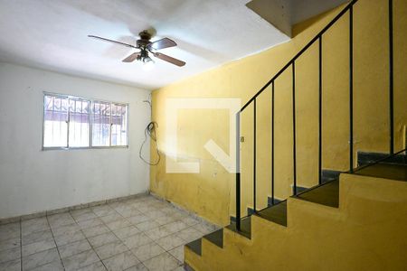 Sala de casa para alugar com 3 quartos, 180m² em Jardim Campo Limpo, Taboão da Serra