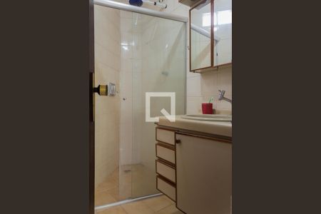 Banheiro da Suíte 1 de casa para alugar com 3 quartos, 400m² em Jardim Sao Luis, São Bernardo do Campo