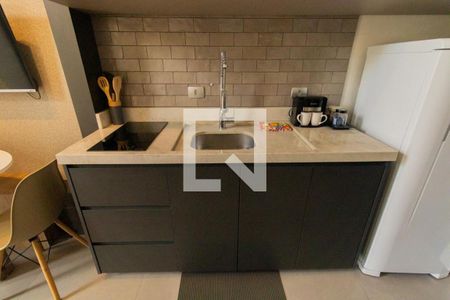 Sala/Cozinha de apartamento para alugar com 2 quartos, 34m² em Hugo Lange, Curitiba