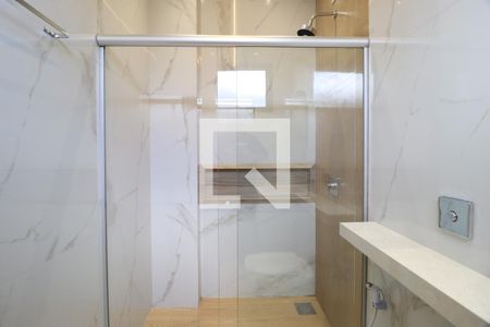 Banheiro do Quarto 1 de casa de condomínio para alugar com 4 quartos, 234m² em Grand Ville, Uberlândia